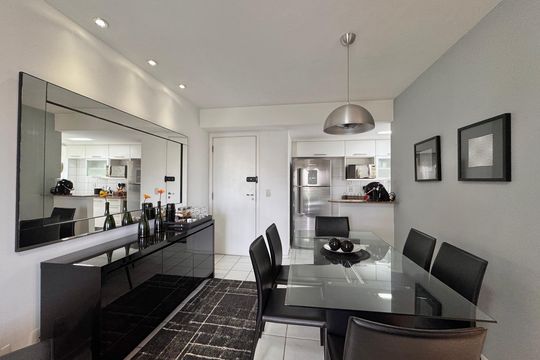 Sala de apartamento para alugar com 3 quartos, 80m² em Recreio dos Bandeirantes, Rio de Janeiro