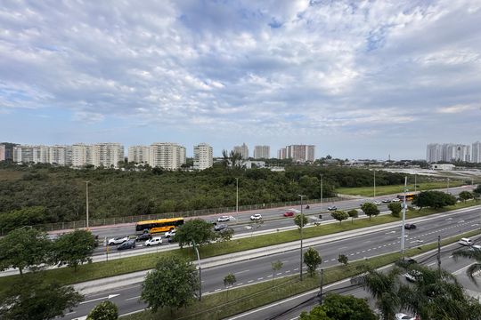 Vista da suíte de apartamento para alugar com 3 quartos, 80m² em Recreio dos Bandeirantes, Rio de Janeiro