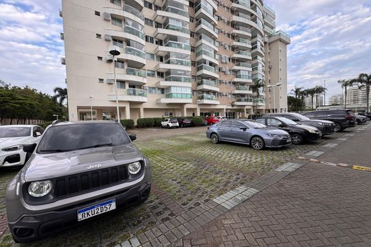 Fachada de apartamento para alugar com 3 quartos, 80m² em Recreio dos Bandeirantes, Rio de Janeiro