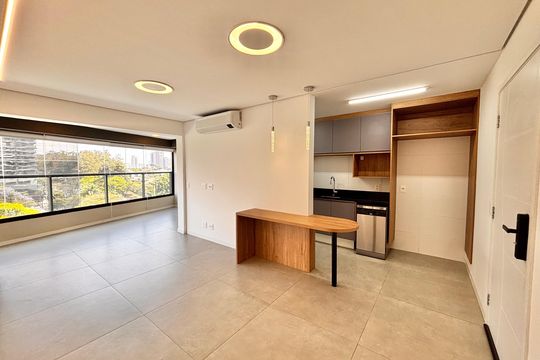 Apartamento para alugar com 2 quartos, 90m² em Alphaville Industrial, Barueri