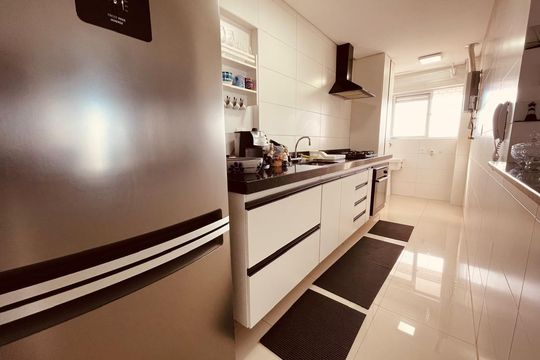 Cozinha de apartamento para alugar com 2 quartos, 64m² em Boqueirão, Santos