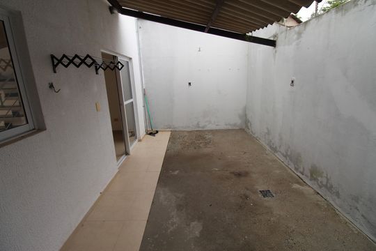 Área de Serviço de casa de condomínio para alugar com 2 quartos, 84m² em Chácaras São José, São José dos Campos