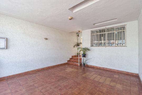 Garagem de casa à venda com 2 quartos, 272m² em Água Rasa, São Paulo