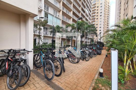 Bicicletario de apartamento para alugar com 2 quartos, 33m² em Vila Ivone, São Paulo