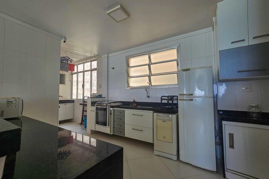 Apartamento para alugar com 3 quartos, 107m² em Centro, Guarujá