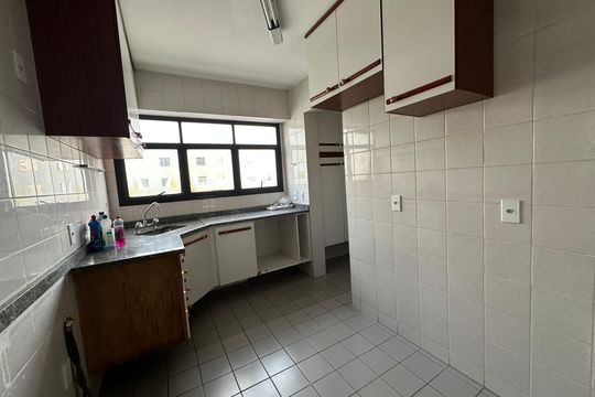 Cozinha de apartamento para alugar com 3 quartos, 90m² em Alphaville Industrial, Barueri