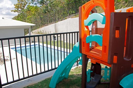 Área comum - Playground de casa de condomínio para alugar com 3 quartos, 140m² em Jardim Panorama, Vinhedo