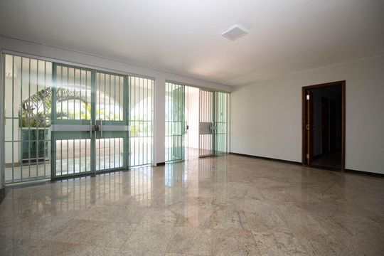Sala de casa para alugar com 6 quartos, 760m² em Ql 26, Brasília