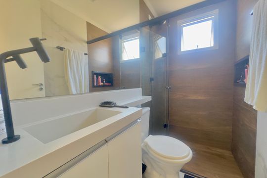 Banheiro Suíte de apartamento à venda com 2 quartos, 56m² em Jardim do Papai, Guarulhos