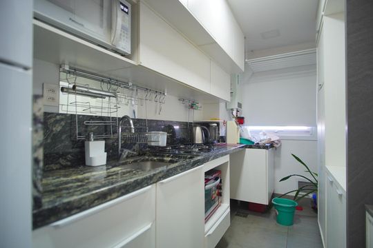 Cozinha de apartamento para alugar com 2 quartos, 56m² em São Sebastião, Porto Alegre