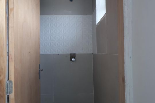 Banheiro de kitnet/studio para alugar com 1 quarto, 40m² em Guajuviras, Canoas