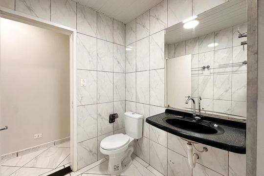 Banheiro Social de casa para alugar com 3 quartos, 62m² em Vila Alves Dias, São Bernardo do Campo