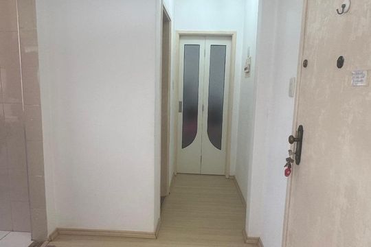 Corredor de apartamento para alugar com 1 quarto, 45m² em Embaré, Santos