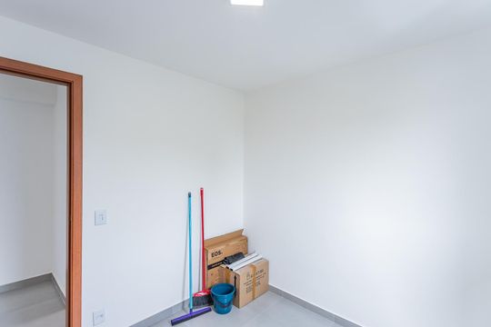 Quarto de apartamento para alugar com 1 quarto, 29m² em Jardim Santa Lucrecia, São Paulo