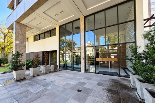 Fachada de apartamento para alugar com 2 quartos, 78m² em Petrópolis, Porto Alegre