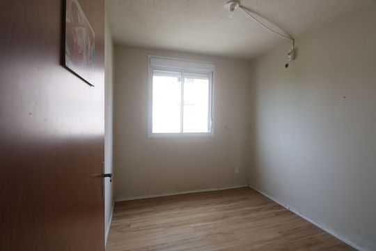 Quarto 1 de apartamento à venda com 2 quartos, 50m² em Bairro Fátima, Canoas