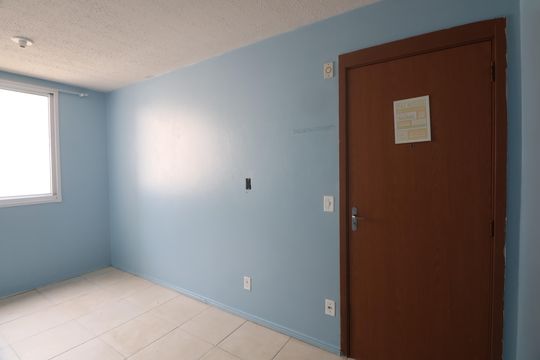 Sala de apartamento à venda com 2 quartos, 50m² em Bairro Fátima, Canoas