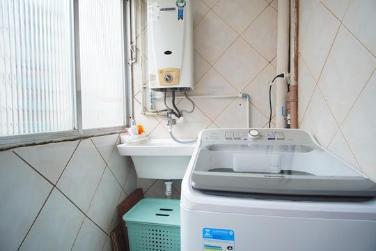 Área de Serviço de apartamento à venda com 2 quartos, 60m² em Humaitá, Porto Alegre
