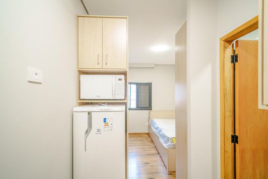 Cozinha de kitnet/studio para alugar com 1 quarto, 20m² em Butantã, São Paulo