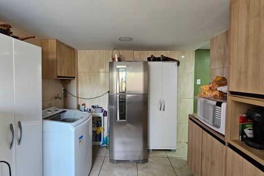 Cozinha de casa para alugar com 4 quartos, 350m² em Cabuís, Nilópolis