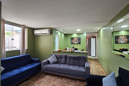 Casa para alugar com 4 quartos, 350m² em Cabuís, Nilópolis