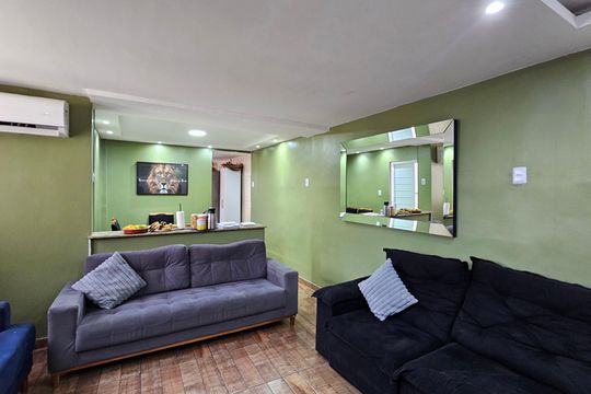 Sala de casa para alugar com 4 quartos, 350m² em Cabuís, Nilópolis