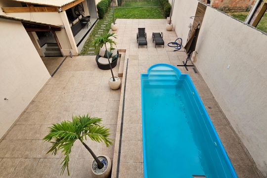 Quintal de casa para alugar com 4 quartos, 350m² em Cabuís, Nilópolis
