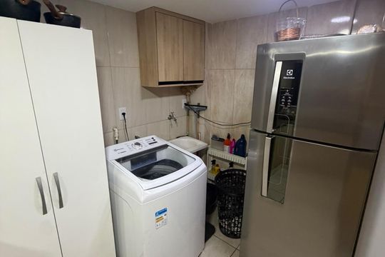 Área de serviço de apartamento para alugar com 4 quartos, 350m² em Cabuís, Nilópolis