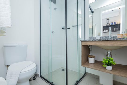 Banheiro de apartamento à venda com 1 quarto, 26m² em Cerqueira César, São Paulo