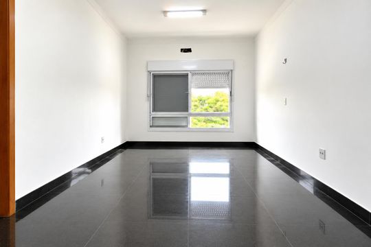 Suíte de casa à venda com 3 quartos, 181m² em Costa E Silva, Porto Alegre