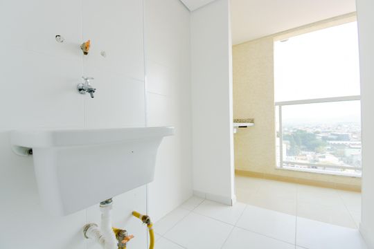 Área de  Serviço de apartamento à venda com 2 quartos, 55m² em Vila Galvão, Guarulhos