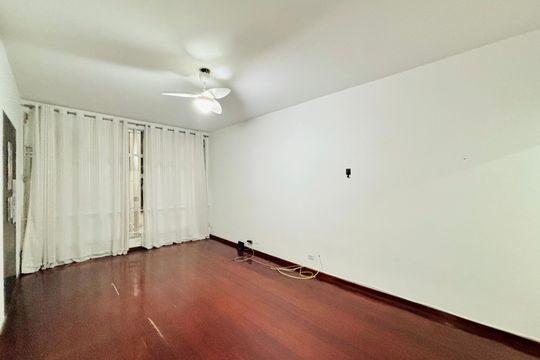 Apartamento para alugar com 3 quartos, 110m² em Copacabana, Rio de Janeiro