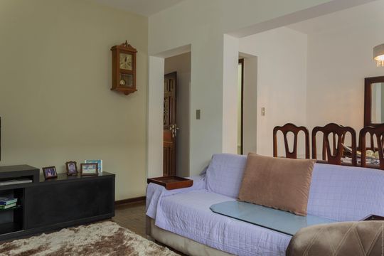 Sala de casa à venda com 2 quartos, 200m² em Jardim Olavo Bilac, São Bernardo do Campo