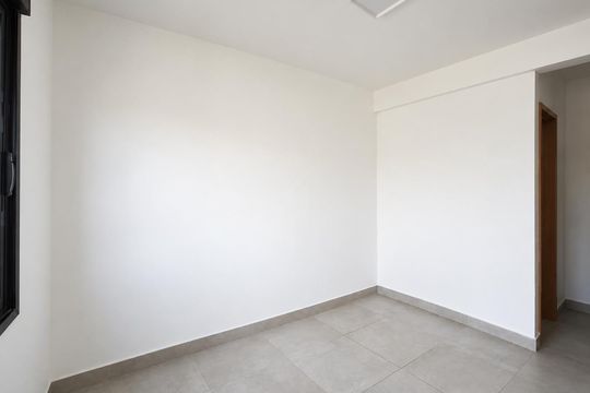 Suíte de casa de condomínio para alugar com 3 quartos, 166m² em Conjunto Residencial Storil, Aparecida de Goiânia