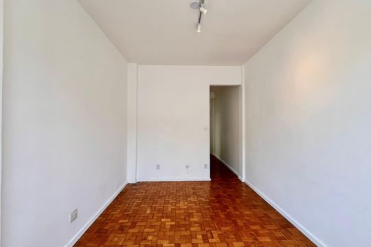 Sala de apartamento para alugar com 1 quarto, 42m² em Copacabana, Rio de Janeiro