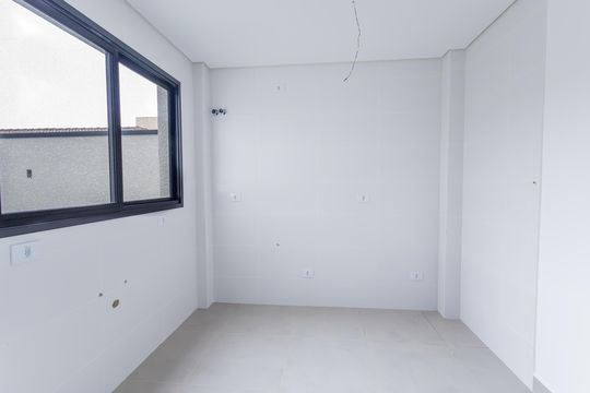Cozinha de apartamento para alugar com 1 quarto, 45m² em Capão da Imbuia, Pinhais