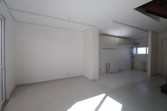 Sala de casa de condomínio para alugar com 2 quartos, 100m² em Centro, Canoas