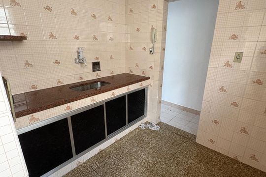 Cozinha de apartamento para alugar com 3 quartos, 48m² em Praça Seca, Rio de Janeiro
