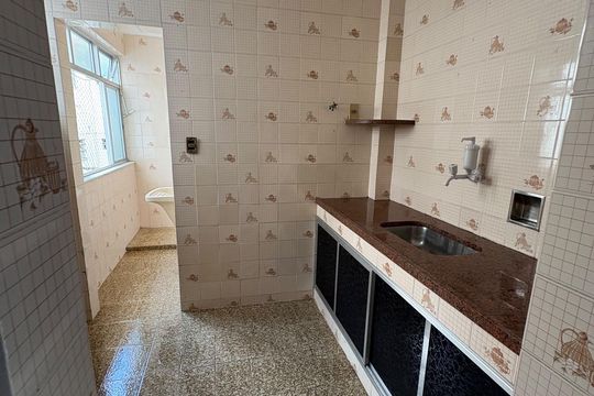 Cozinha de apartamento para alugar com 3 quartos, 48m² em Praça Seca, Rio de Janeiro