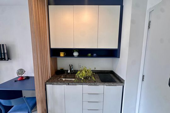 Cozinha de kitnet/studio para alugar com 1 quarto, 26m² em Campo Belo, São Paulo
