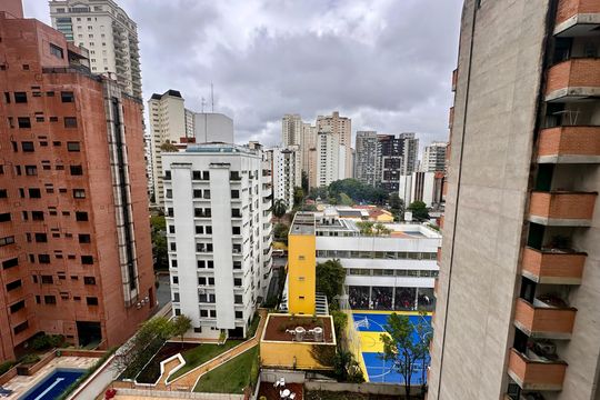 Varanda de kitnet/studio para alugar com 1 quarto, 26m² em Campo Belo, São Paulo