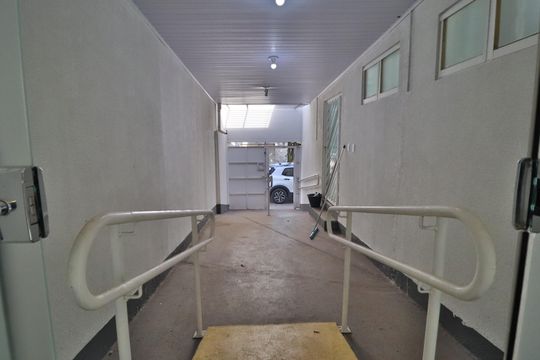 Garagem de casa para alugar com 3 quartos, 120m² em Tabajaras, Uberlândia