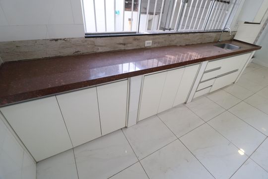 Cozinha de casa para alugar com 3 quartos, 120m² em Tabajaras, Uberlândia