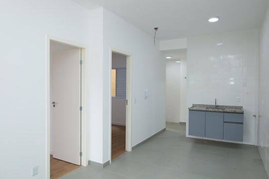 Apartamento para alugar com 2 quartos, 40m² em Vila Carmosina, São Paulo