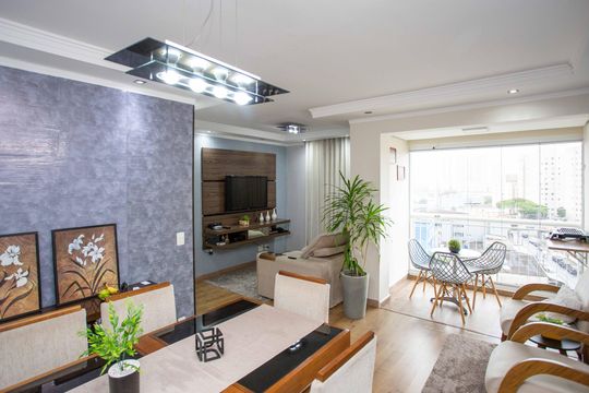 Apartamento à venda com 2 quartos, 61m² em Piraporinha, Diadema