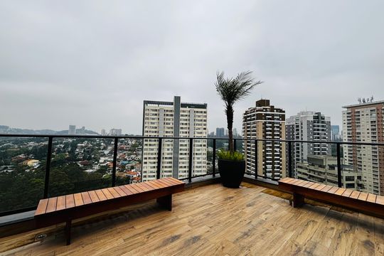 Sacada da sala de jogos  de kitnet/studio à venda com 1 quarto, 26m² em Melville Empresarial Ii, Barueri