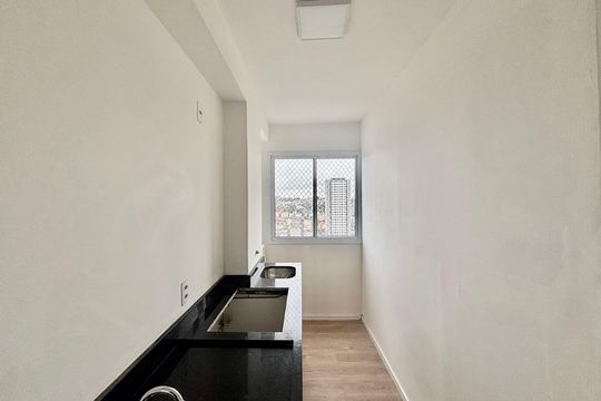 Cozinha de apartamento para alugar com 3 quartos, 50m² em Parque Paineiras, São Paulo