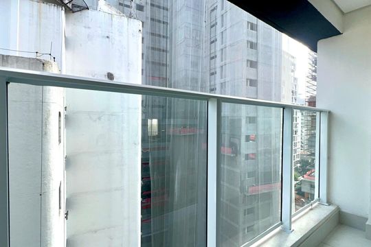 Varanda de kitnet/studio à venda com 1 quarto, 26m² em Pinheiros, São Paulo