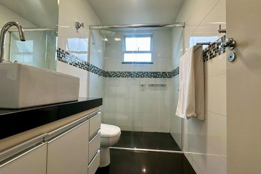 banheiro 1 de apartamento à venda com 3 quartos, 104m² em Coracao de Jesus, Belo Horizonte