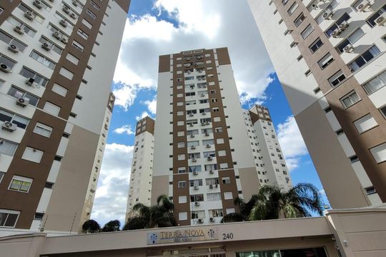 Fachada de apartamento para alugar com 2 quartos, 66m² em Vila Ipiranga, Porto Alegre